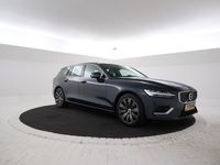 tweedehands Volvo V60 2.0 T8 Twin Engine AWD Inscription Panorama, Climate, volleder, Lmv,