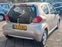 Occasion Toyota Aygo 68 PK (50 kW) 2008 Grijs Hatchback