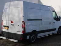 tweedehands Renault Master T35 2.3 dCi L2H2