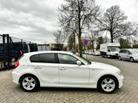 tweedehands BMW 118 118 i High Executive/AUT/NAVI/5DEURS/DEALERONDERH/