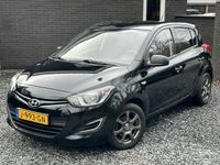 tweedehands Hyundai i20 1.2i Black pack Airco Nieuwe APK Dealer Onderhoude