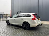 tweedehands Volvo V60 1.6 DRIVe Leder-Navi- Cosmic white metallic