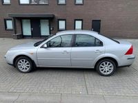 tweedehands Ford Mondeo 1.8-16V First Edition | APK TOT 12-3-2025 |