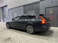 tweedehands Volvo V90 T8 AWD Momentum Pro | Panoramadak | 360° Camera | Head-Up | Trekhaak | ACC