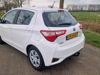Occasion Toyota Yaris Hybrid Active 73 PK (53 kW) 2019 Wit Hatchback
