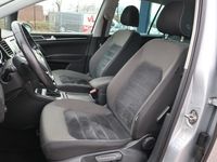 tweedehands VW Golf Sportsvan 1.6 TDI Highline | Navigatie | Climate control | D