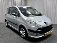 Occasion Peugeot 1007 73 PK (53 kW) 2005 Grijs MPV