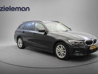 Occasion BMW 330e Comfort Edition 184 PK (135 kW) 2021 Zwart Stationwagen
