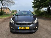 Occasion Kia Ceed Sportswagon First Edition 135 PK (99 kW) 2016 Grijs (metallic) Stationwagen