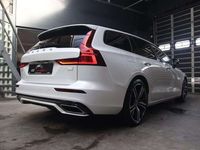 tweedehands Volvo V60 2.0 T8 Recharge AWD R-Design B&W-PANO-360-HUD-MEMO