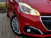 Occasion Peugeot 208 Allure 110 PK (80 kW) 2017 Rood Hatchback