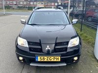 tweedehands Mitsubishi Outlander SPORT 2.4 Autom. Intense 4WD NL-auto met airco, cruise, trekhaak, radio, lm velgen, etc.