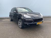 tweedehands Porsche Cayenne 3.0 D. Grijs Kenteken .Automaat Trekhaak 3500 kg Euro 5 Achter Bank Zit er bij.