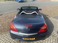 tweedehands Opel Tigra TwinTop 1.4-16V Rhythm! Leder! Nw Apk! 133 DKM!