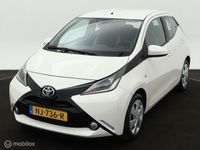 tweedehands Toyota Aygo 1.0 VVT-i x-play