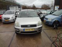 Occasion Ford Fusion 80 PK (58 kW) 2006 Grijs Hatchback