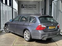 tweedehands BMW 325 3-SERIE Touring xi | YOUNGTIMER | CRUISECONTROL | PDC VOOR+ACHTER | 17'' M-SPORT LM | AUTOMAAT | CLIMATE CONTROL | STOELVERWARMING | LICHT + REGENSENSOREN