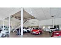 Occasion Peugeot 308 SW Allure 131 PK (96 kW) 2024 Zwart Stationwagen