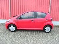 Occasion Toyota Aygo 68 PK (50 kW) 2012 Rood Hatchback