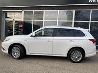Occasion Mitsubishi Outlander P-HEV Intense 134 PK (98 kW) 2020 Wit metallic SUV