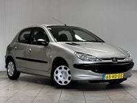 Occasion Peugeot 206 75 PK (55 kW) 2005 Grijs (metallic) Hatchback