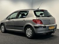 tweedehands Peugeot 307 1.6-16V Gentry