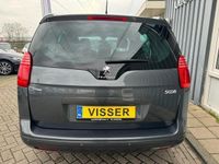 tweedehands Peugeot 5008 1.2 PureTech Style 7 persoons