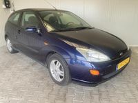 Occasion Ford Focus Trend 101 PK (74 kW) 2000 Blauw Hatchback