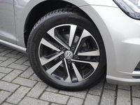 Occasion VW Golf VIII Highline 2024 Grijs Hatchback