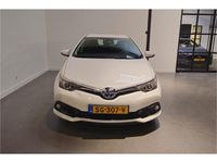 Occasion Toyota Auris 99 PK (72 kW) 2017 Wit Hatchback