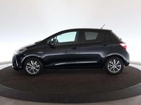 Occasion Toyota Yaris Hybrid 101 PK (74 kW) 2020 Zwart Hatchback
