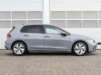 Occasion VW Golf VIII Life 131 PK (96 kW) 2023 Grijs Hatchback