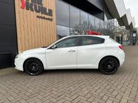 Occasion Alfa Romeo Giulietta Distinctive 170 PK (125 kW) 2012 Wit Hatchback