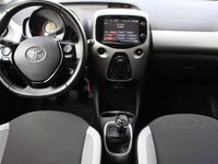 tweedehands Toyota Aygo 1.0 VVT-i x-play AIRCO | CAMERA | BLUETOOTH | NAP