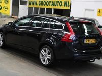 tweedehands Volvo V60 1.6 T3 Momentum Airco, Cruise control, Isofix, Nav