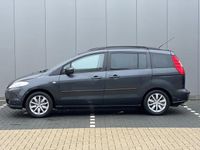 tweedehands Mazda 2 5 2.0 Executive 7- Persoons | Airco |Schuifdeuren | Trekhaak | Dealeronderhouden |sleutels