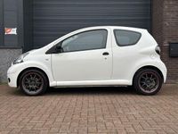 tweedehands Toyota Aygo 1.0-12V Cool AIRCO | LM VELGEN | APK 2025!