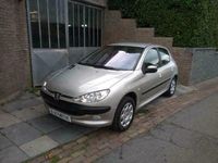 tweedehands Peugeot 206 1.6-16V Gentry