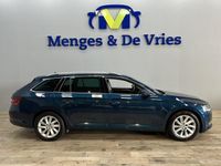 tweedehands Skoda Superb Combi 1.6 TDI Ambition Business Airco ECC | Xenon | Trekhaak | Cruise control | Camera | Parkeerhulp | Navigatie | Apple Carplay Android Auto | Isofix |