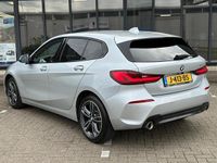 Occasion BMW 118 Executive 140 PK (102 kW) 2020 Grijs (metallic) Hatchback