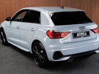Occasion Audi A1 Sportback S-Line 207 PK (152 kW) 2023 Grijs (metallic) Hatchback