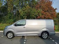 tweedehands Opel Vivaro L3 2.0D 145 PK | Trekhaak | NAVI | Achteruitrijcamera | Parkeersensoren voor- en achter | Climate control | Keyless Entry | Lederen stuurwiel met bediening | Exterieur pakket | 17 inch | van ¤36.996 voor ¤29.995 | N