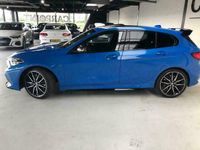 tweedehands BMW M135 1-SERIE i xDrive High Executive Edition 2020 Pano CarPlay Leer Volle uitvoering Mooie kleur