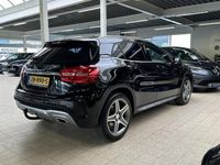 tweedehands Mercedes GLA200 AUTOMAAT / TREKHAAK / STOELVERWARMING / AMG-PAKKET