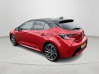 tweedehands Toyota Corolla 1.8 Hybrid Executive | Carplay | Stoelverwarming | Navigatie | 18 inch LM-velgen |