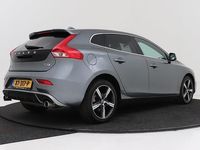 Occasion Volvo V40 R-Design 153 PK (112 kW) 2019 Grijs Hatchback