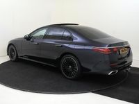 Occasion Mercedes E300 AMG line 313 PK (230 kW) 2025 Blauw Sedan