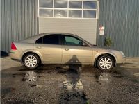 Occasion Ford Mondeo Trend 146 PK (107 kW) 2001 Geel Hatchback