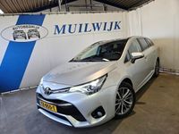 tweedehands Toyota Avensis Touring Sports 1.8 VVT-i SkyView Edition / Trekhaa