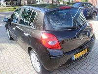 tweedehands Renault Clio 1.6-16V INITIALE